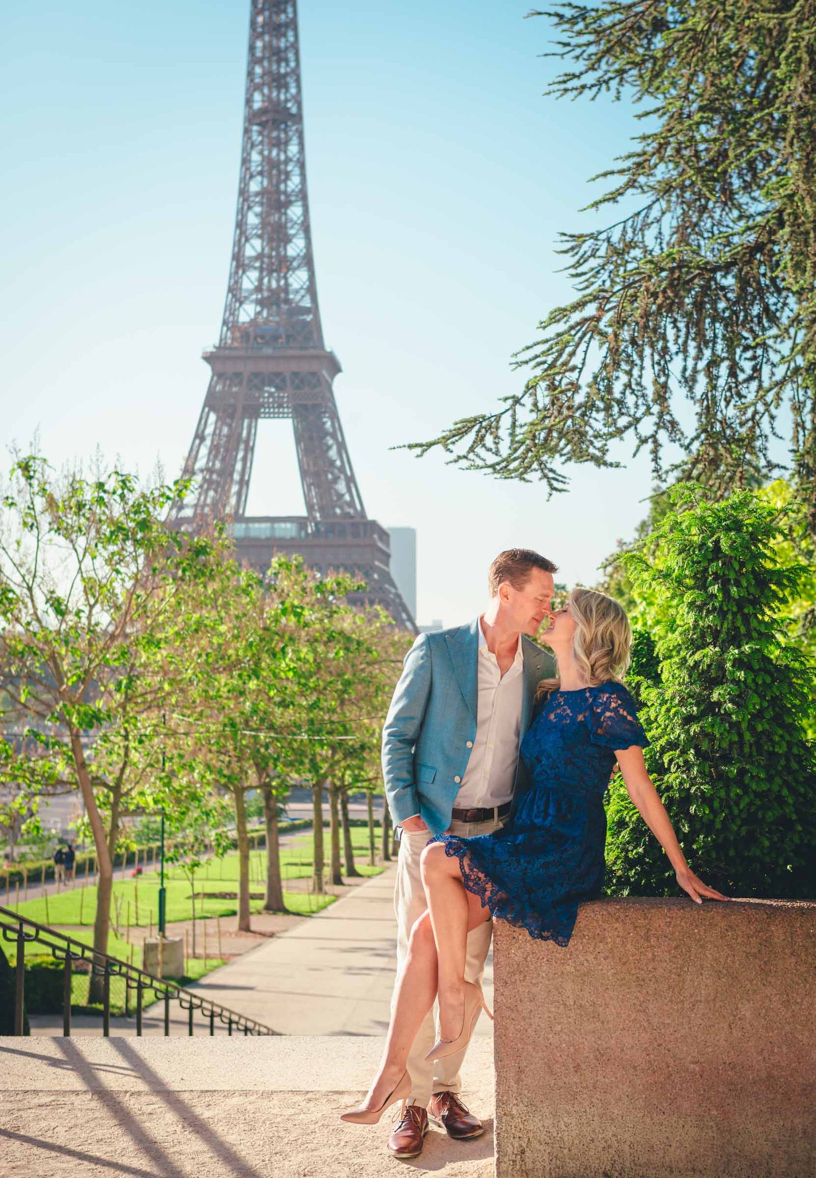 Paris Proposal Photographer in Paris by TravelPhotoMatch