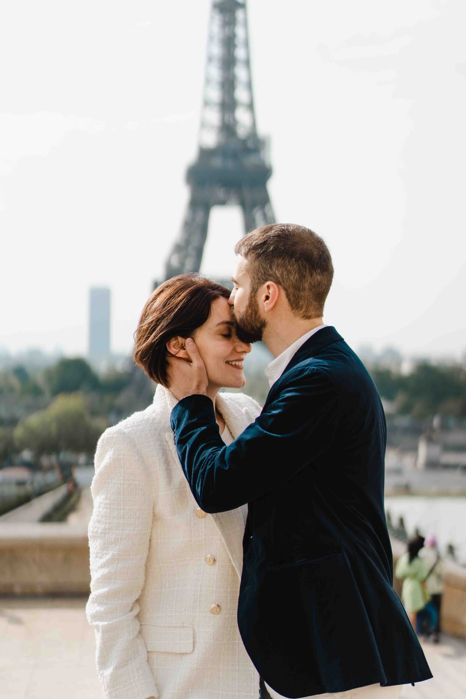 Paris Proposal Photographer in Paris by TravelPhotoMatch