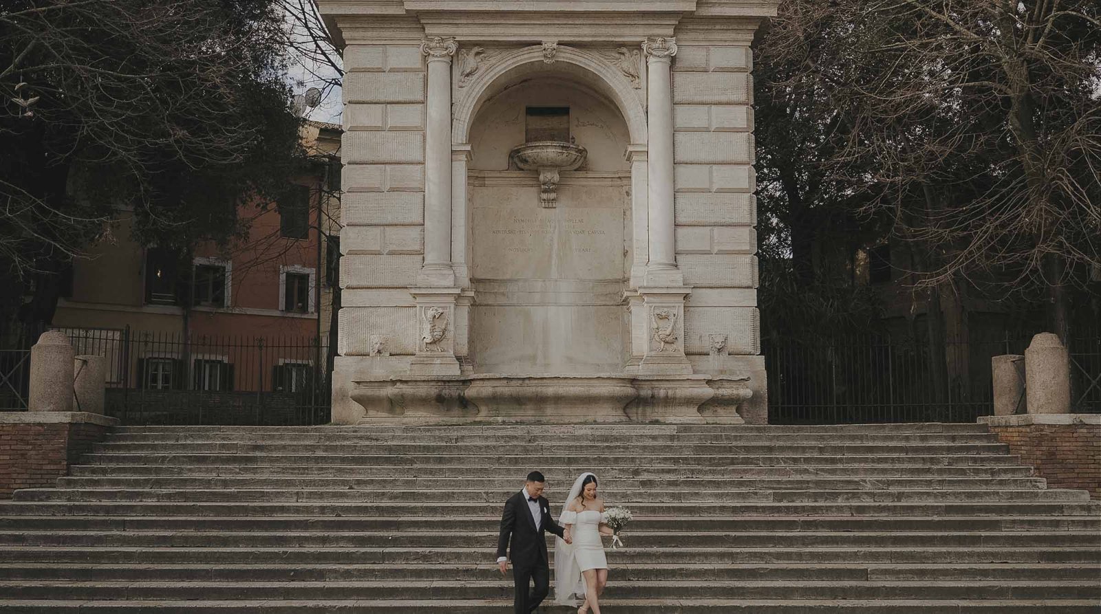 Rome Elopement Photographer in Rome by TravelPhotoMatch